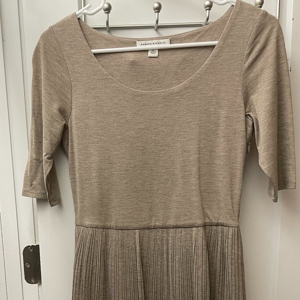 Banana Republic Tan A-Line Pleated Dress